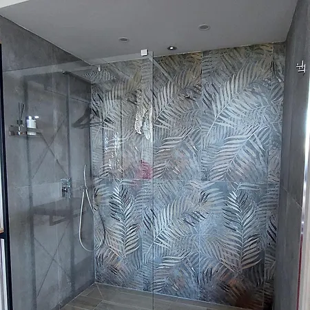 Toga Spa- Relax Bed & Breakfast