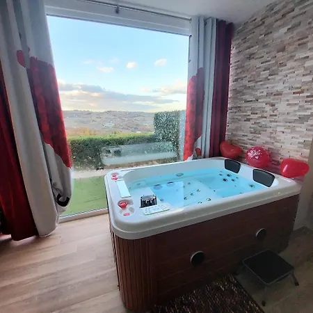 Toga Spa- Relax Bed & Breakfast